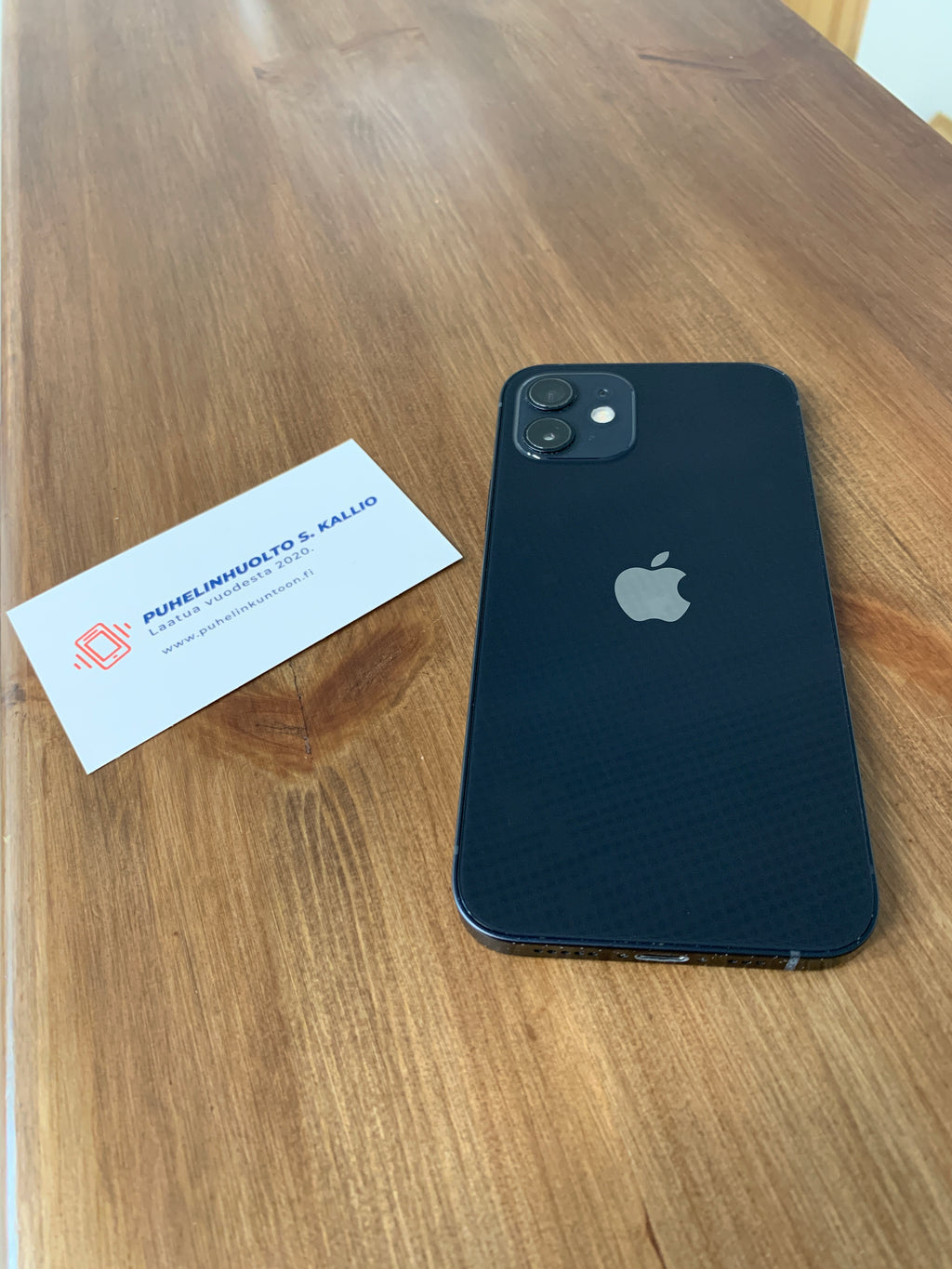 Apple iPhone 12, 128Gt, musta, kohtalainen