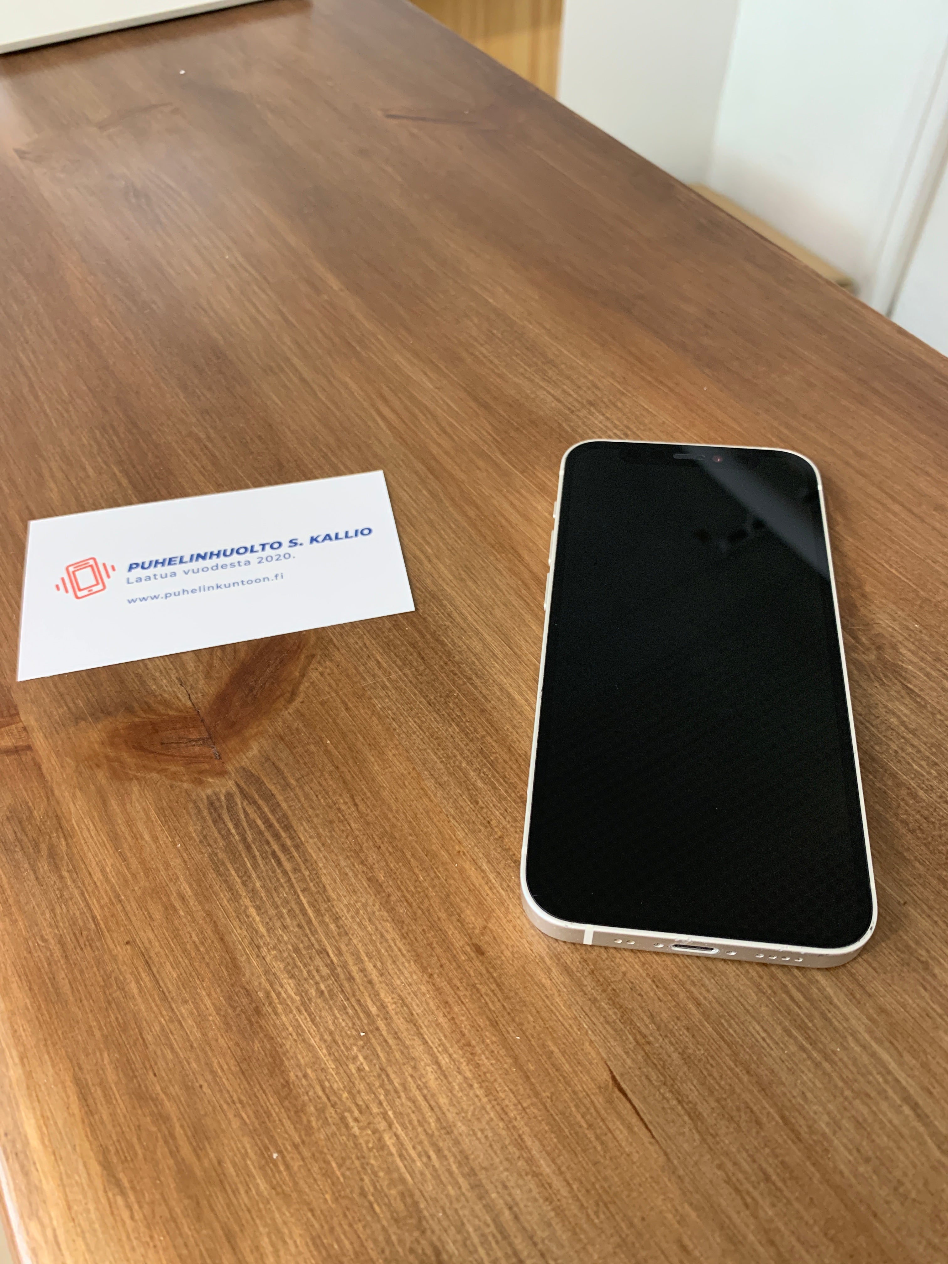 Apple iPhone 12 mini, 64Gt, valkoinen, hyvä